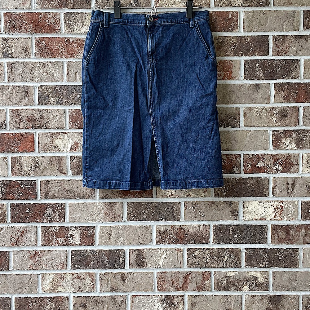 Tommy Hilfiger denim skirt